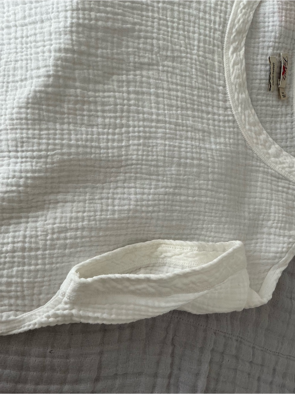 Faherty Cotton Gauze Shirt - Picture 5 of 5